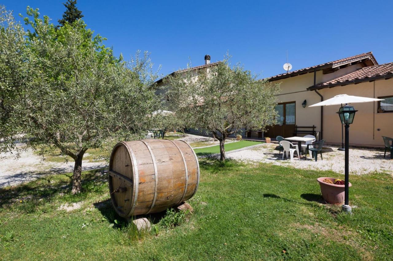 Agriturismo Casella Del Piano Gubbio Exterior foto